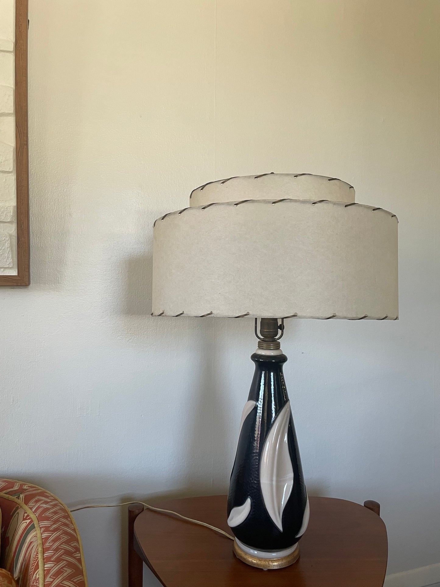 Black and Cream Aladdin G-324 Alacite Lamp with Tiered Fiberglass Shade